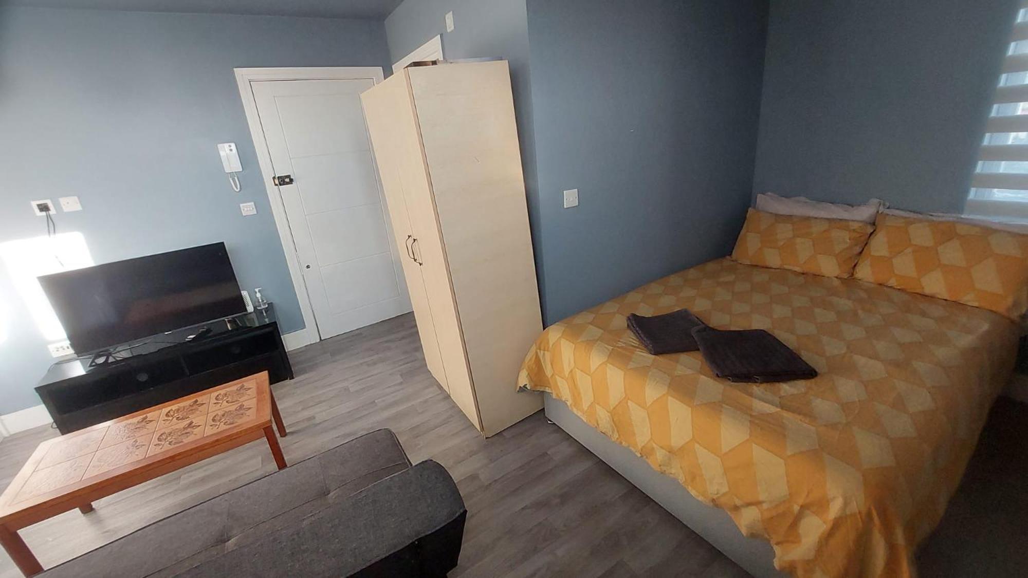 Modern Studio Maidstone - Redecorated Oct 2023 Luaran gambar